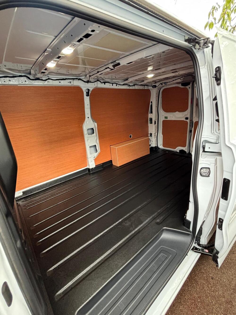 Movers247 Limited, Kingston upon Thames man and van reference image 2