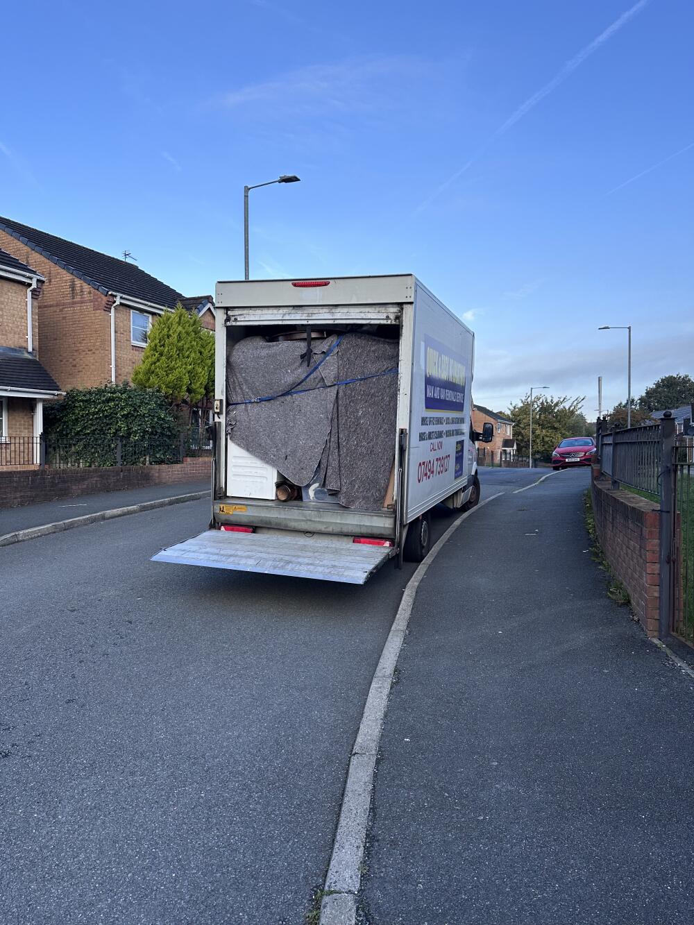 Quick Manchester Mover, Manchester man and van reference image 2