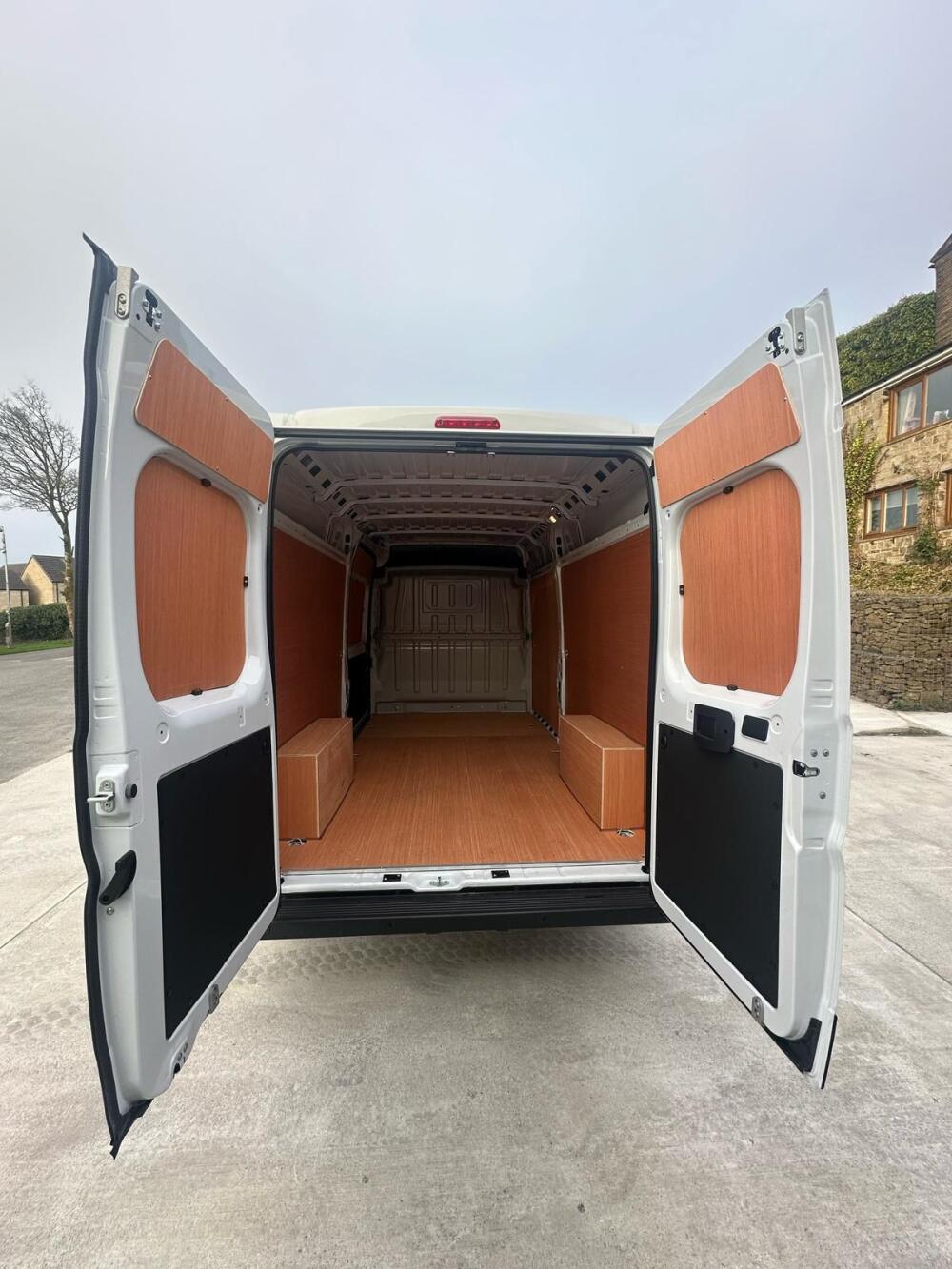 Man and van Runcorn, Skmk property services ltd