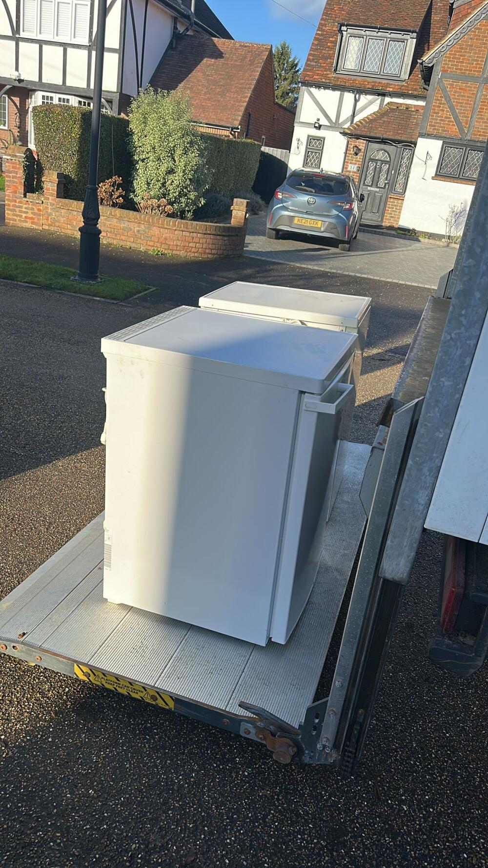 Anaya Transport ltd, Dunstable man and van reference image 3