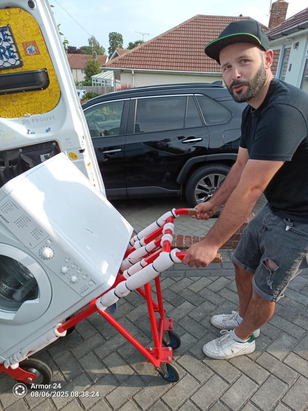 Veres Familia Ltd, Dartford man and van reference image 1