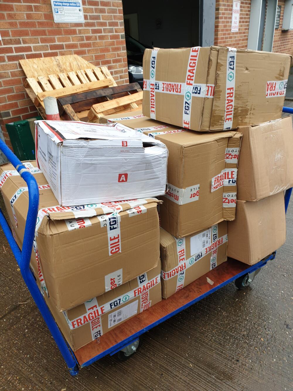 Eden delivery ltd, Leeds man and van reference image 1