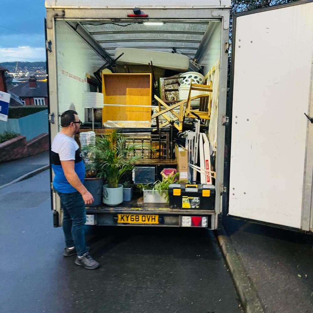 Giuliano Ltd, Leeds man with a van reference image 3