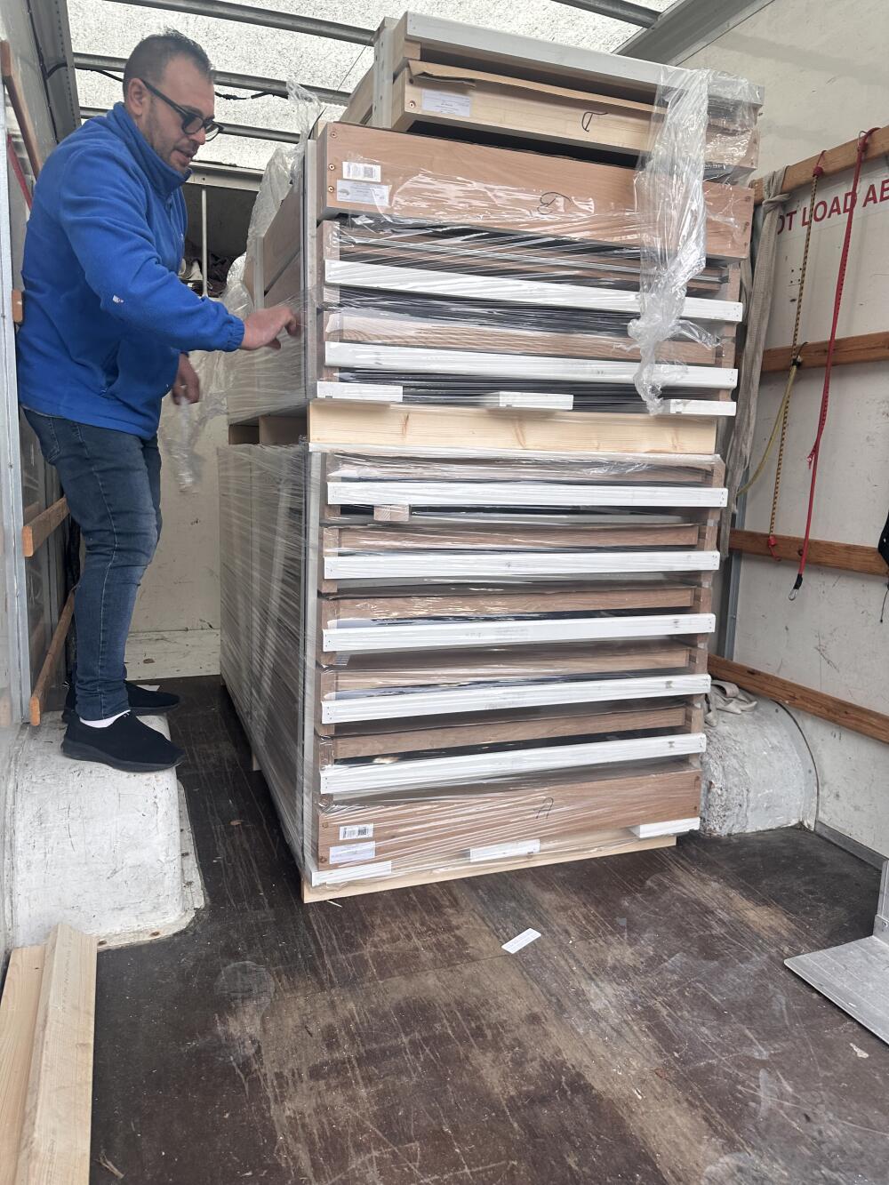 Giuliano Ltd, Leeds man with a van reference image 4