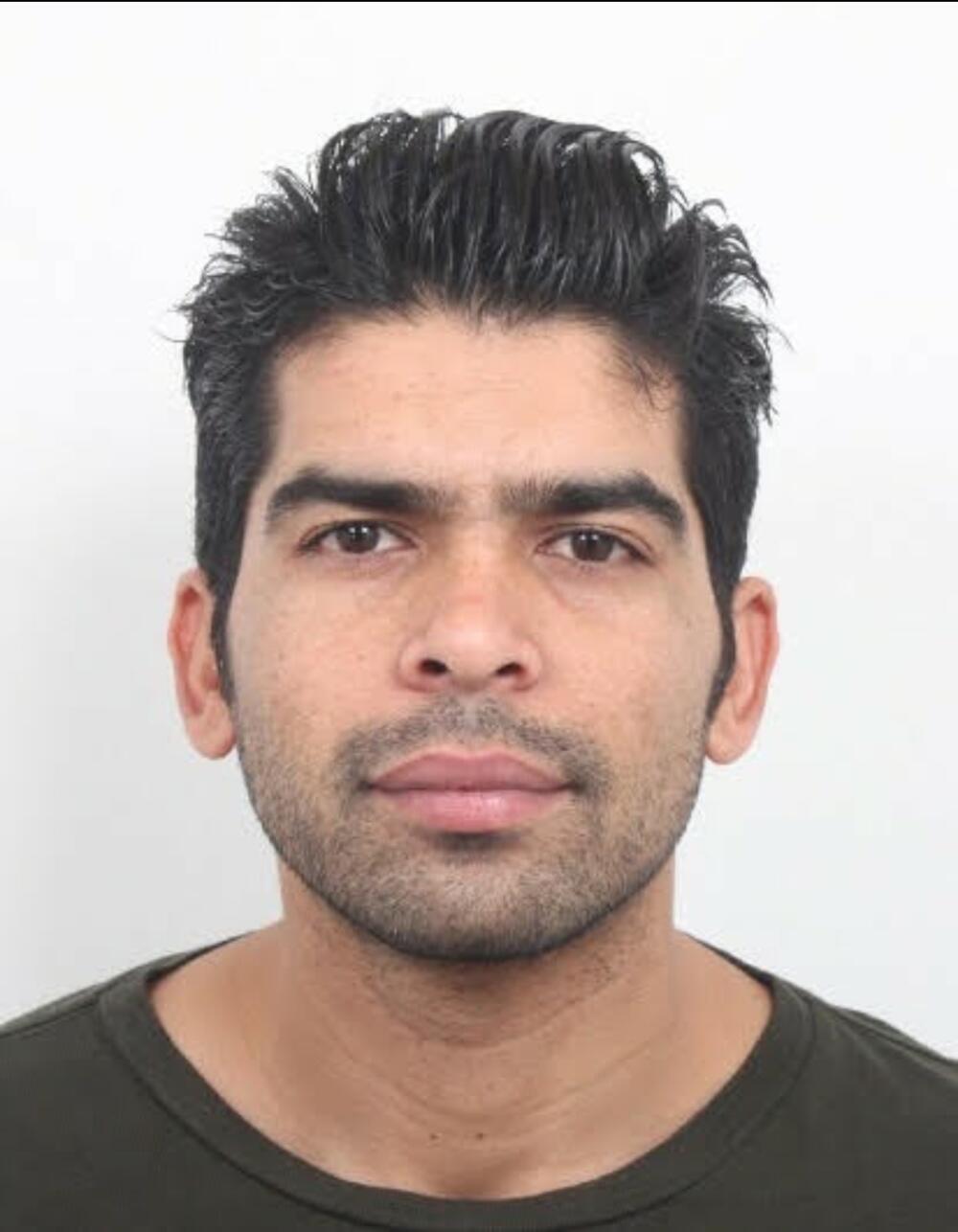 Rizwan rafique, London man with a van reference image 1