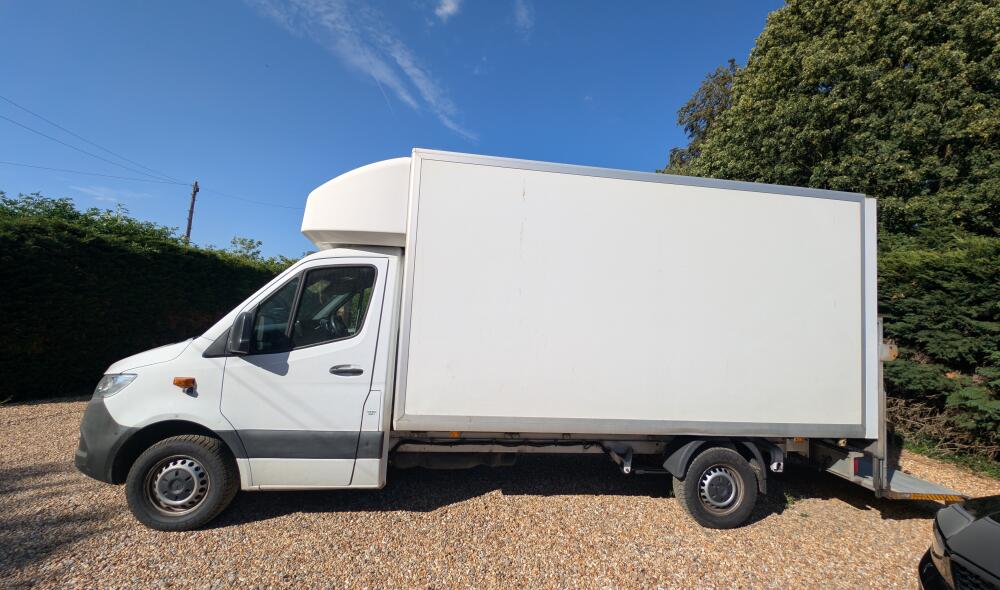 Oleh, Basingstoke man with a van reference image 1