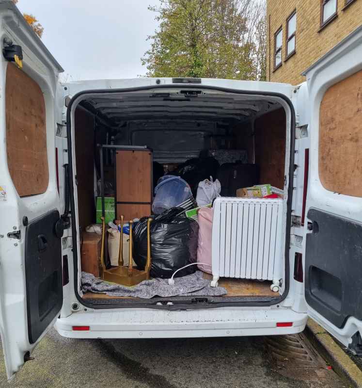 Grabbit Squad, Southampton man and van reference image 1