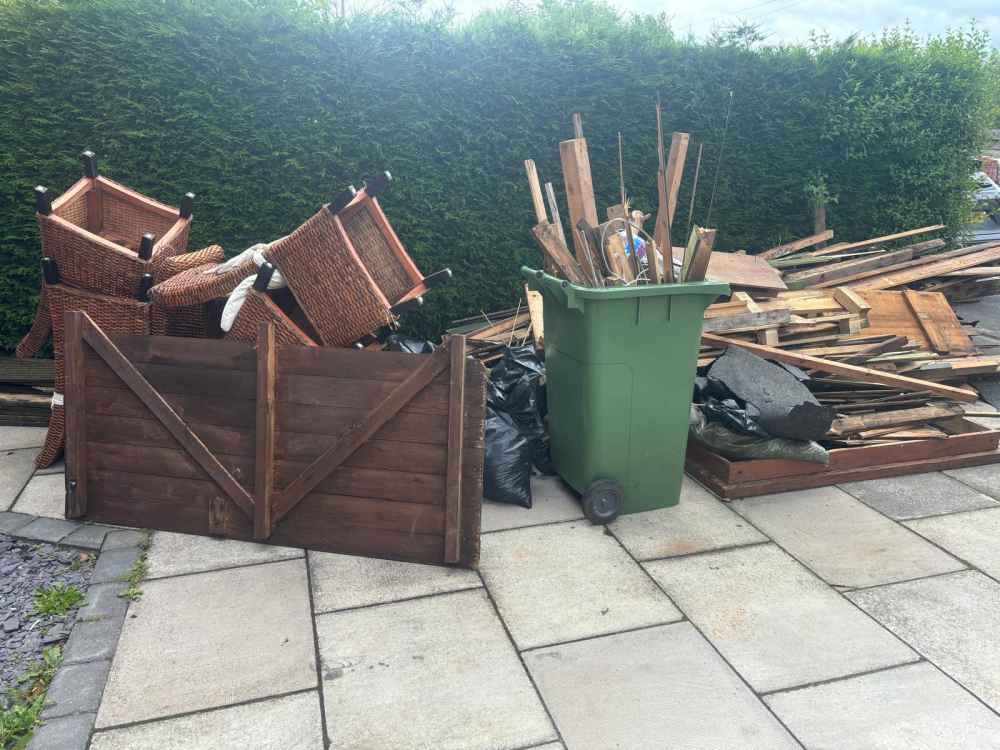 Clutterless waste management, Manchester man and van reference image 4