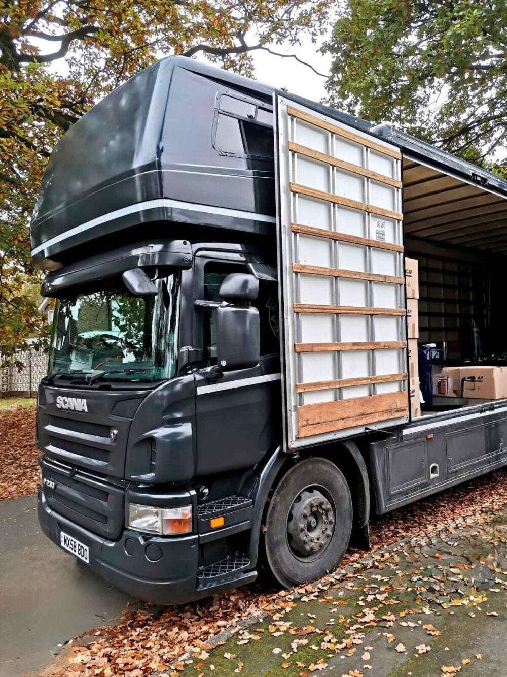 LJS 2024 Ltd T/A Moving Circle Removals, Lichfield man and van reference image 4