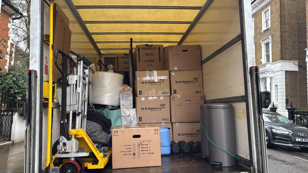 Call My Courier Ltd., Hounslow man and van reference image 1