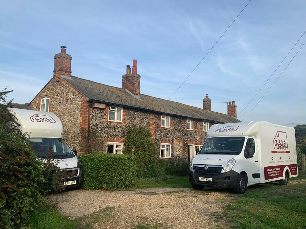 Man and van Thetford, AB SAFE MOVES LTD