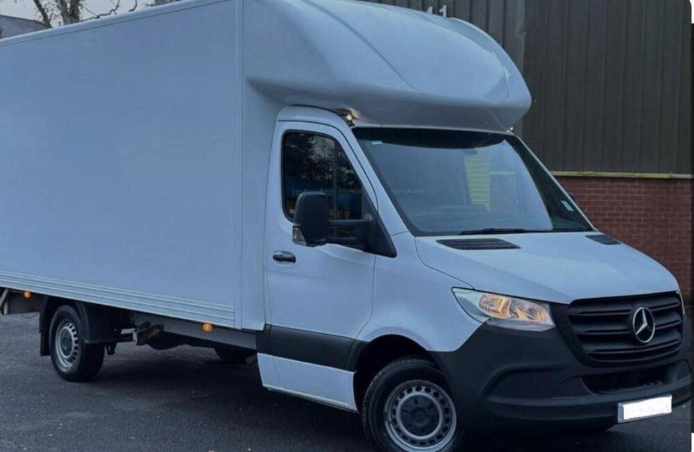 Man and van Weybridge, Fast Move