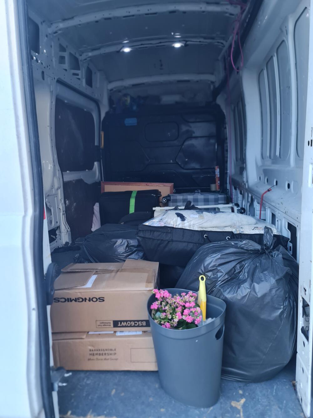 Shmmar ltd, London man and van reference image 1
