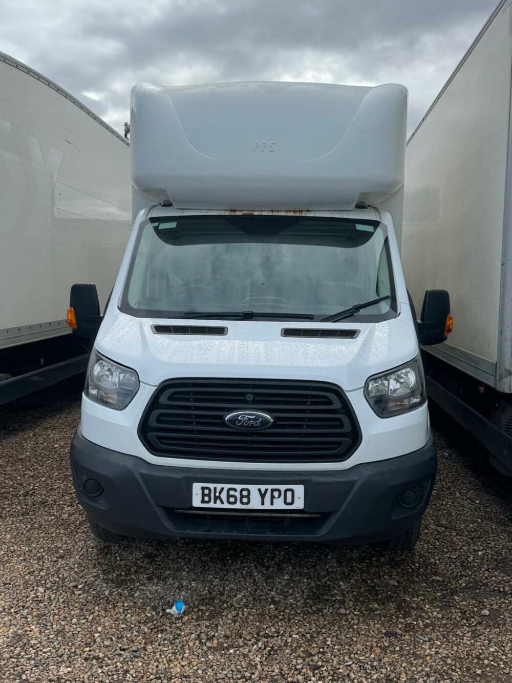 NiazAl Amanah Box Storage, Removal and Cargo Servicess, Hayes man and van reference image 2