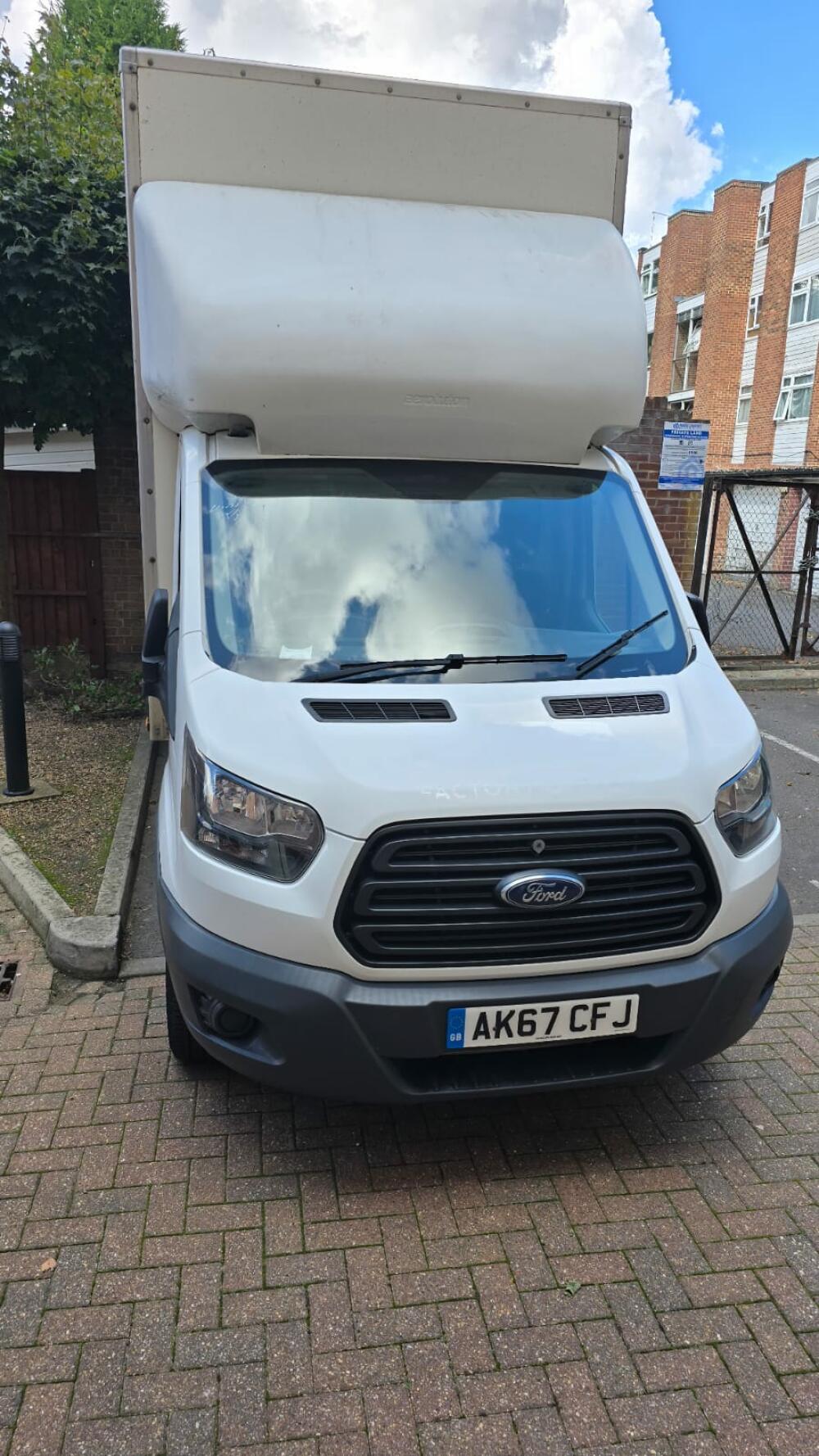 express movers & removals, Slough man and van reference image 1