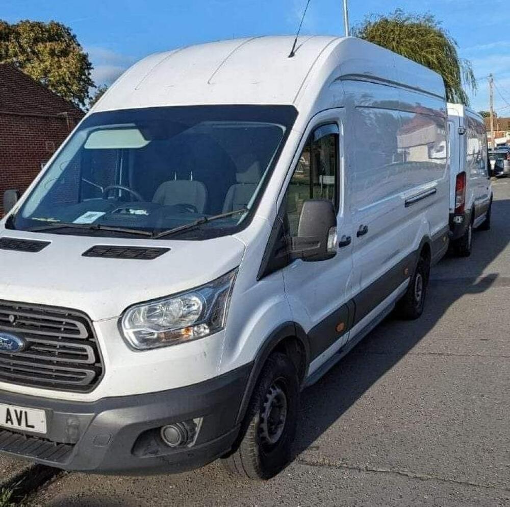 RK Group Line LTD, Chigwell man and van reference image 2