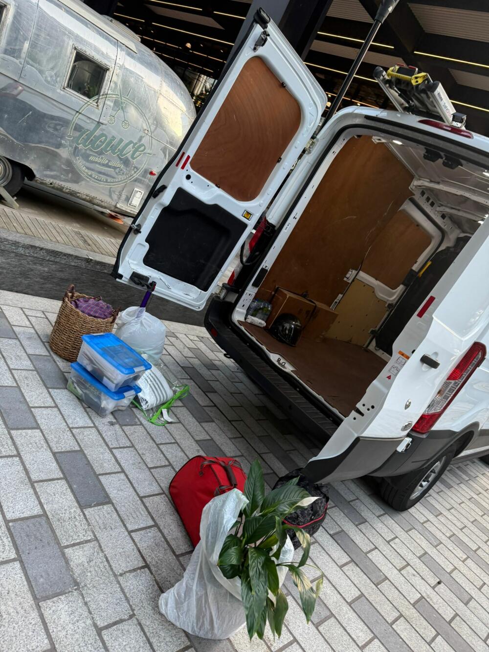SUKUS MOVE LTD, Mitcham man and van reference image 2