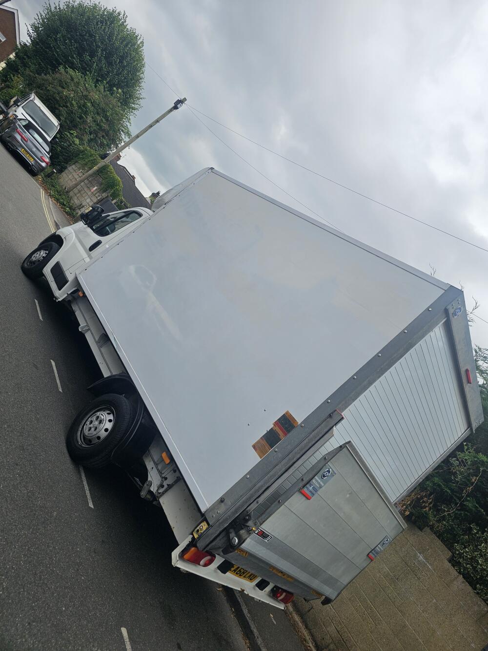 Bombaz International Ltd, Southampton man and van reference image 2