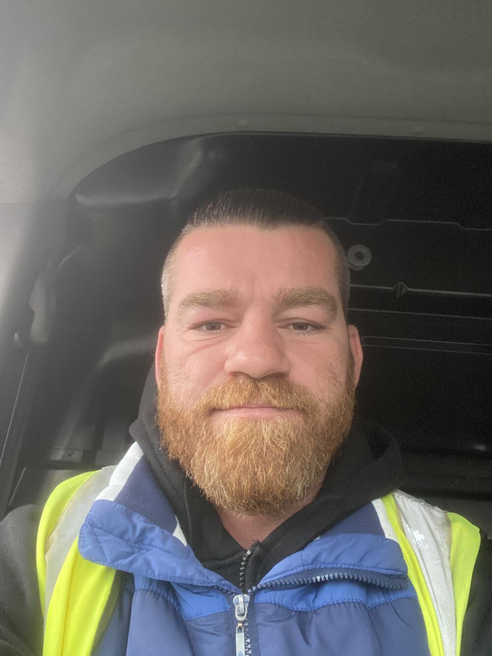 Olympus removals, Hertford man and van reference image 1