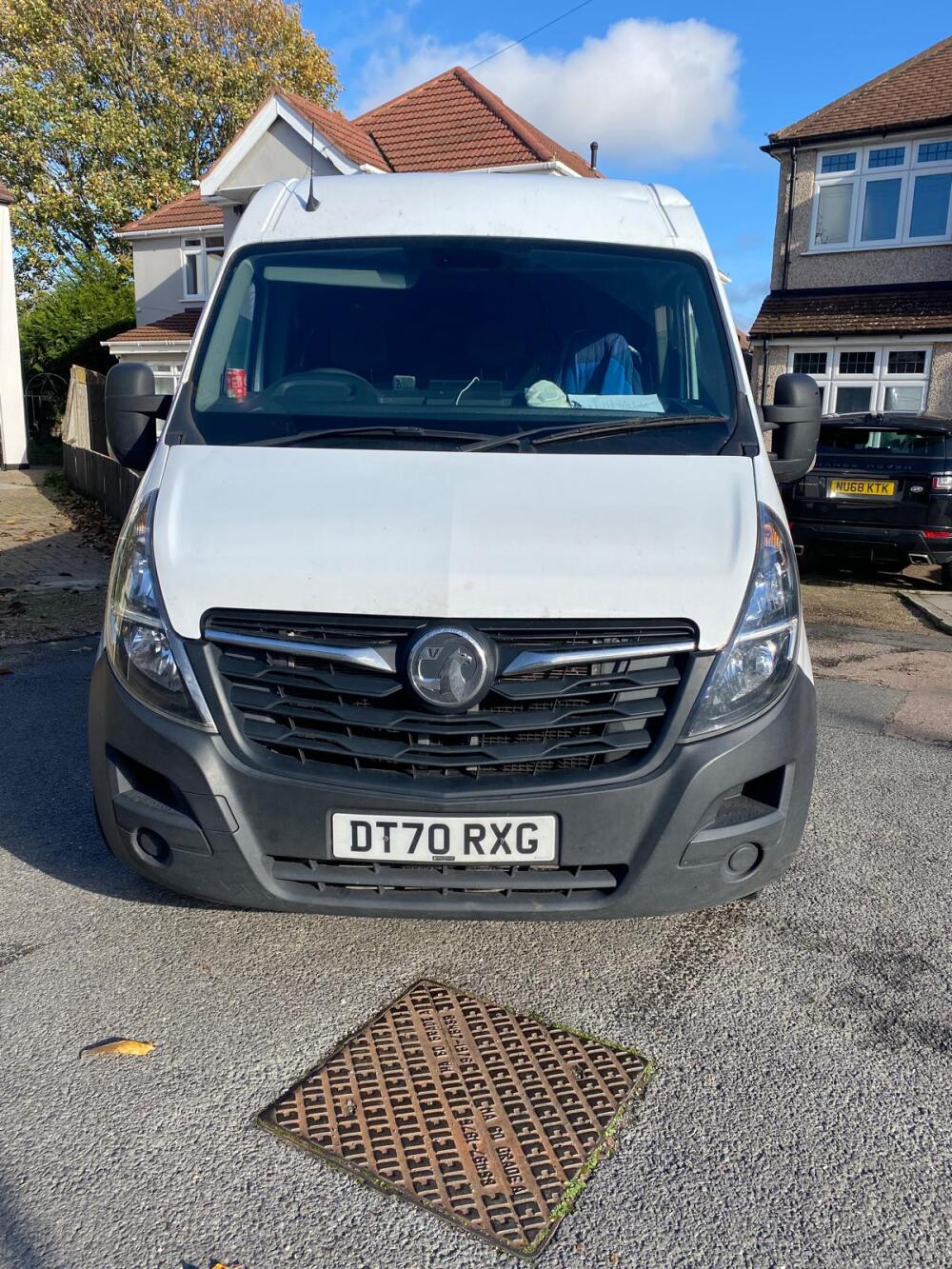 Man and van Hertford, Olympus removals