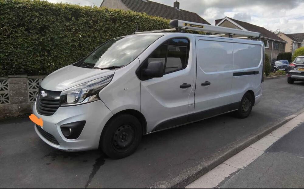 BLUE ROUTE, Scunthorpe man and van reference image 1