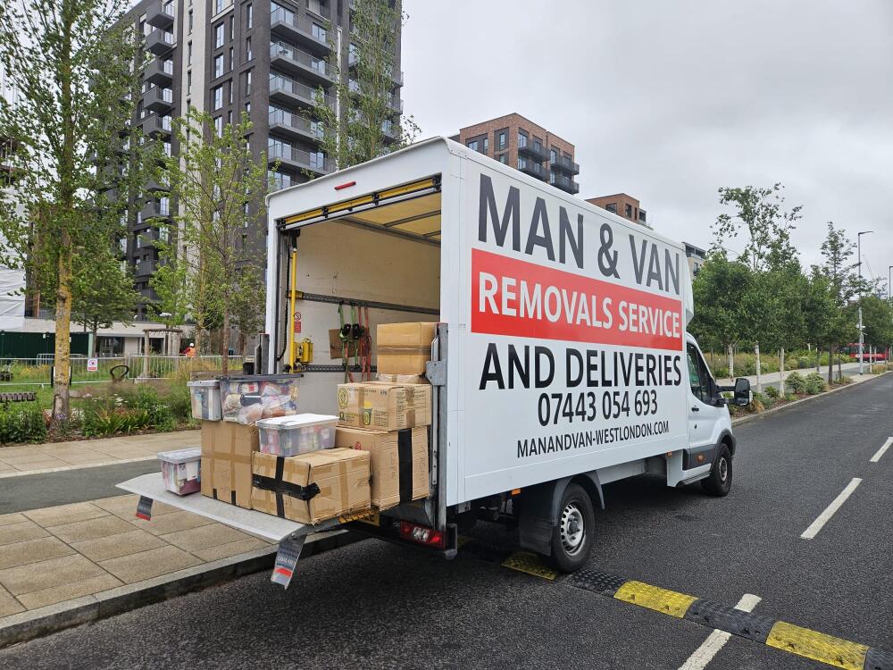 London removals service, Hounslow man and van reference image 2