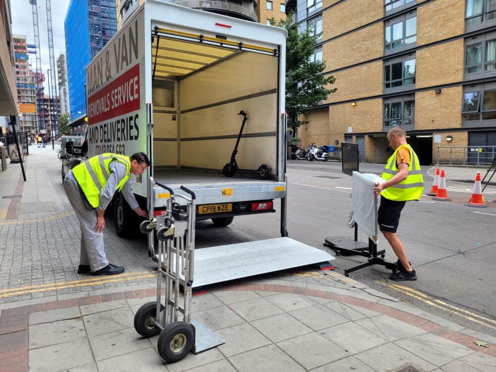 London removals service, Hounslow man and van reference image 4
