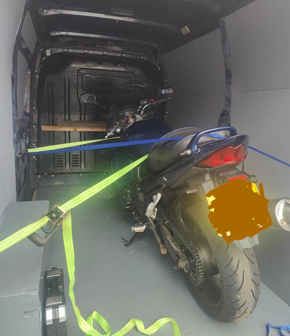 JP Transport, Dagenham man and van reference image 2