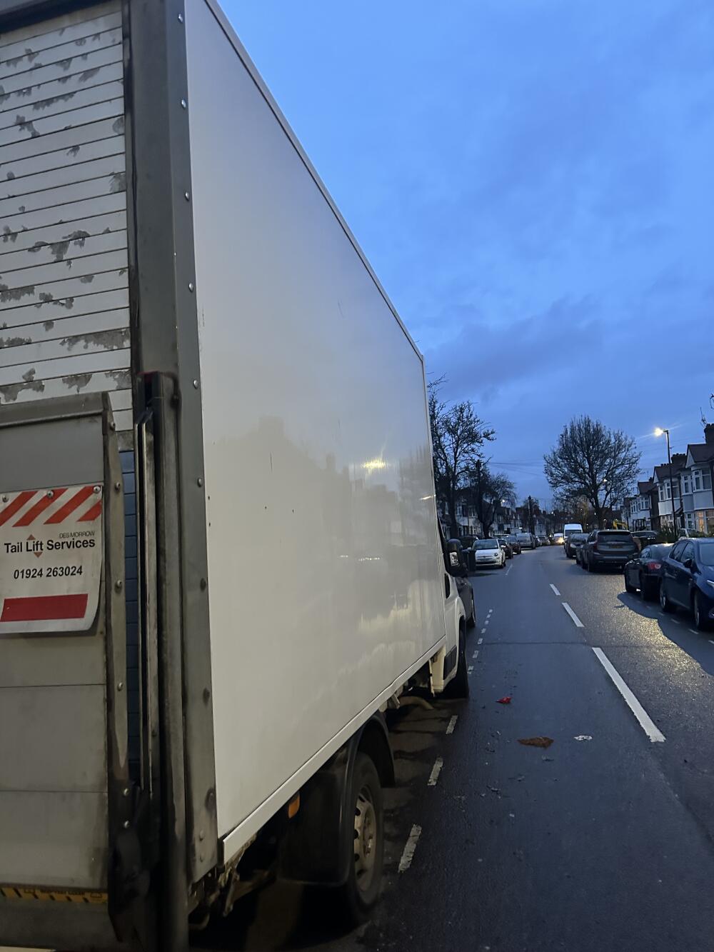 Am global logistics, London man and van reference image 3