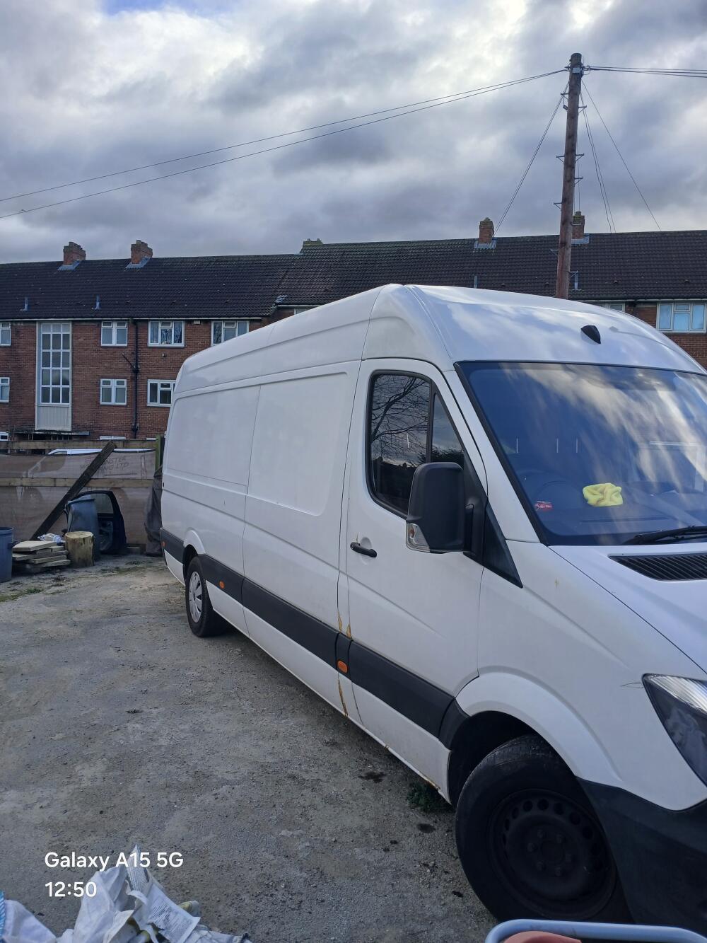 Man and van Leeds, Removal services 4U